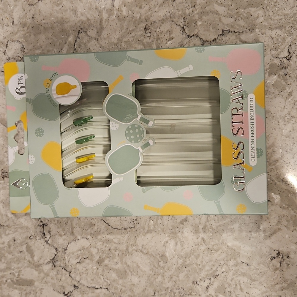 WELLNESS Pickle Ball Glass Straws  Clear Drinking Straws 6 Pack NIB W/Brush